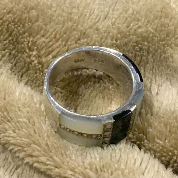 Vintage Mother of Pearl Black Onyx Marcasite Sterling Silver Ring - Picture 7 of 8